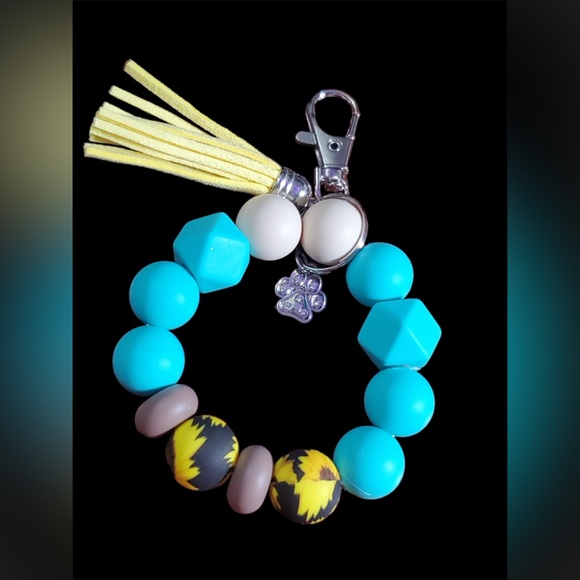 Keychain Wristlets made by MyGirls. Both with Paw Print Charms & Tassels - Picture 3 of 3